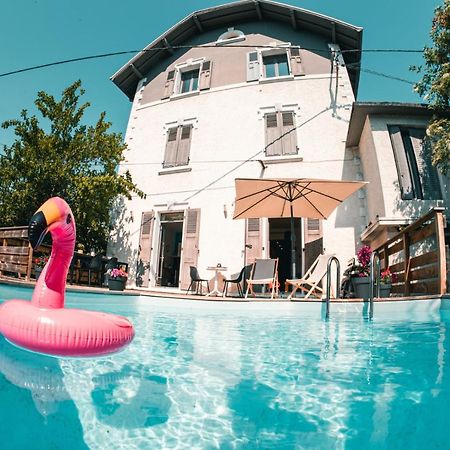 Le Serenite - T3 En Maison De Ville Avec Piscine Annecy Bagian luar foto