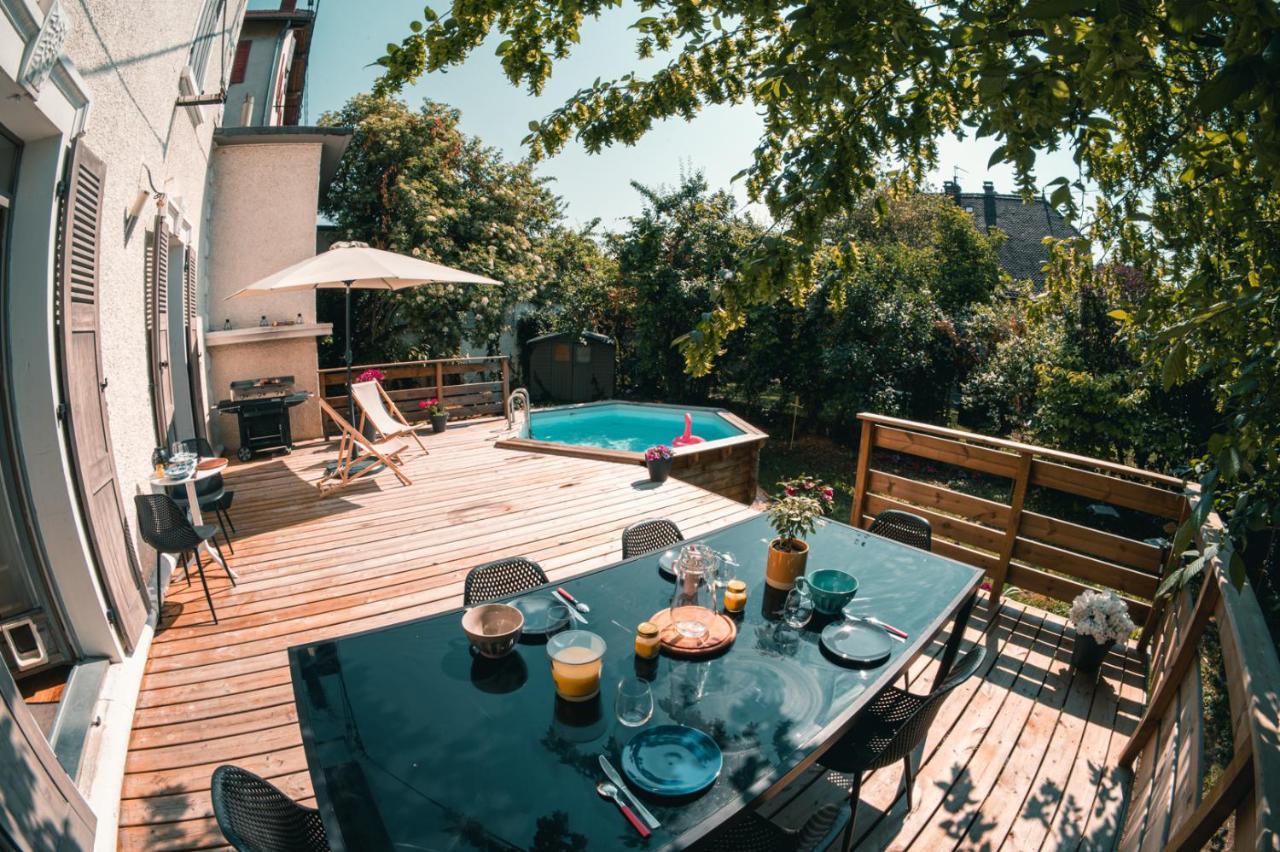 Le Serenite - T3 En Maison De Ville Avec Piscine Annecy Bagian luar foto