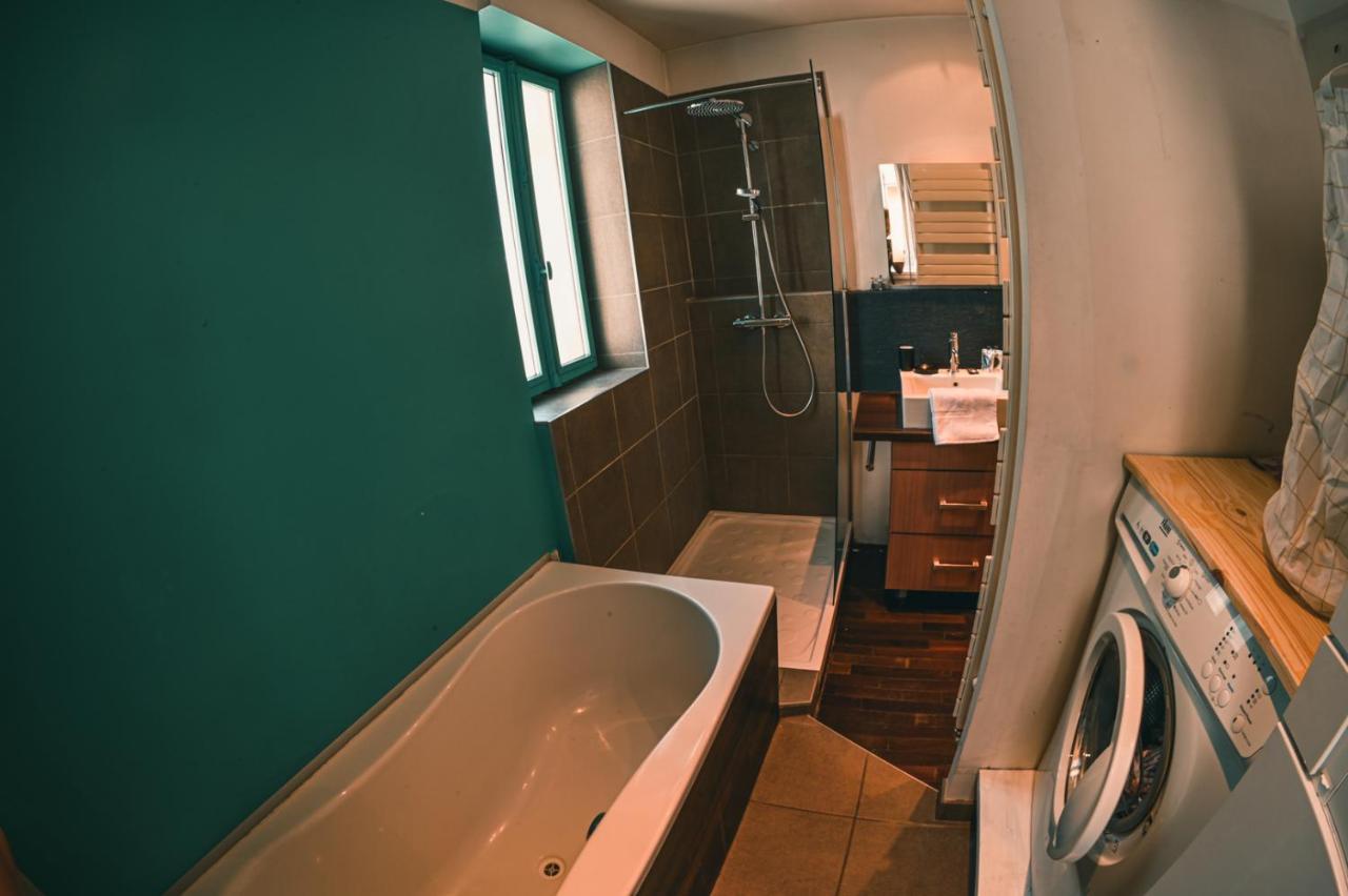 Le Serenite - T3 En Maison De Ville Avec Piscine Annecy Bagian luar foto